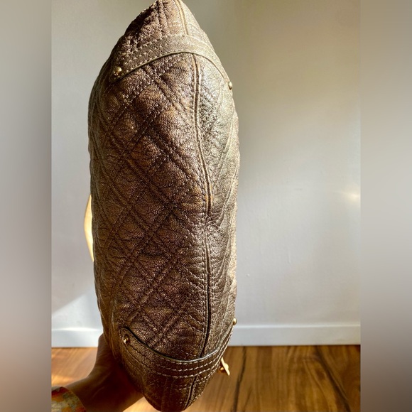 Marc Jacobs Metallic Quilted Leather Hobo - Picture 13 of 16